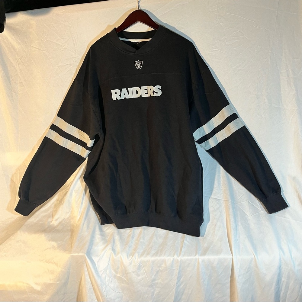 Raiders Black Sweatshirt measures xl